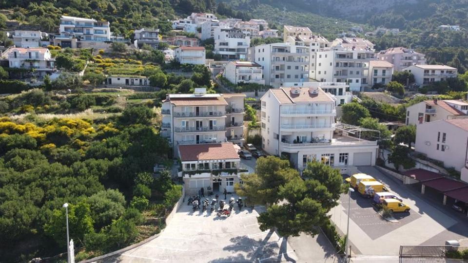 Pansion Komfor Moca Makarska Exterior foto