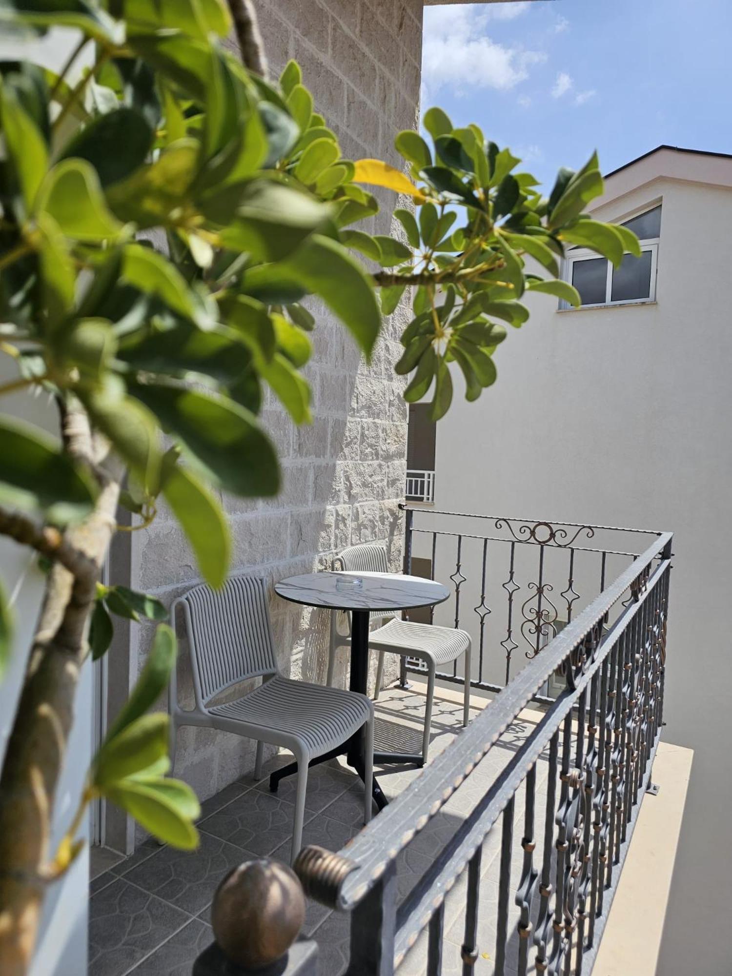 Pansion Komfor Moca Makarska Exterior foto