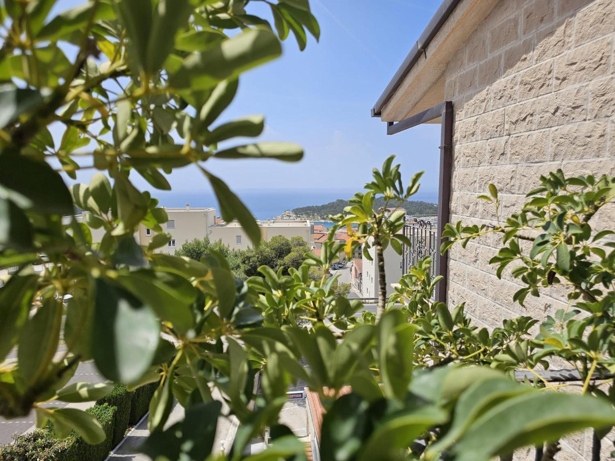 Pansion Komfor Moca Makarska Exterior foto