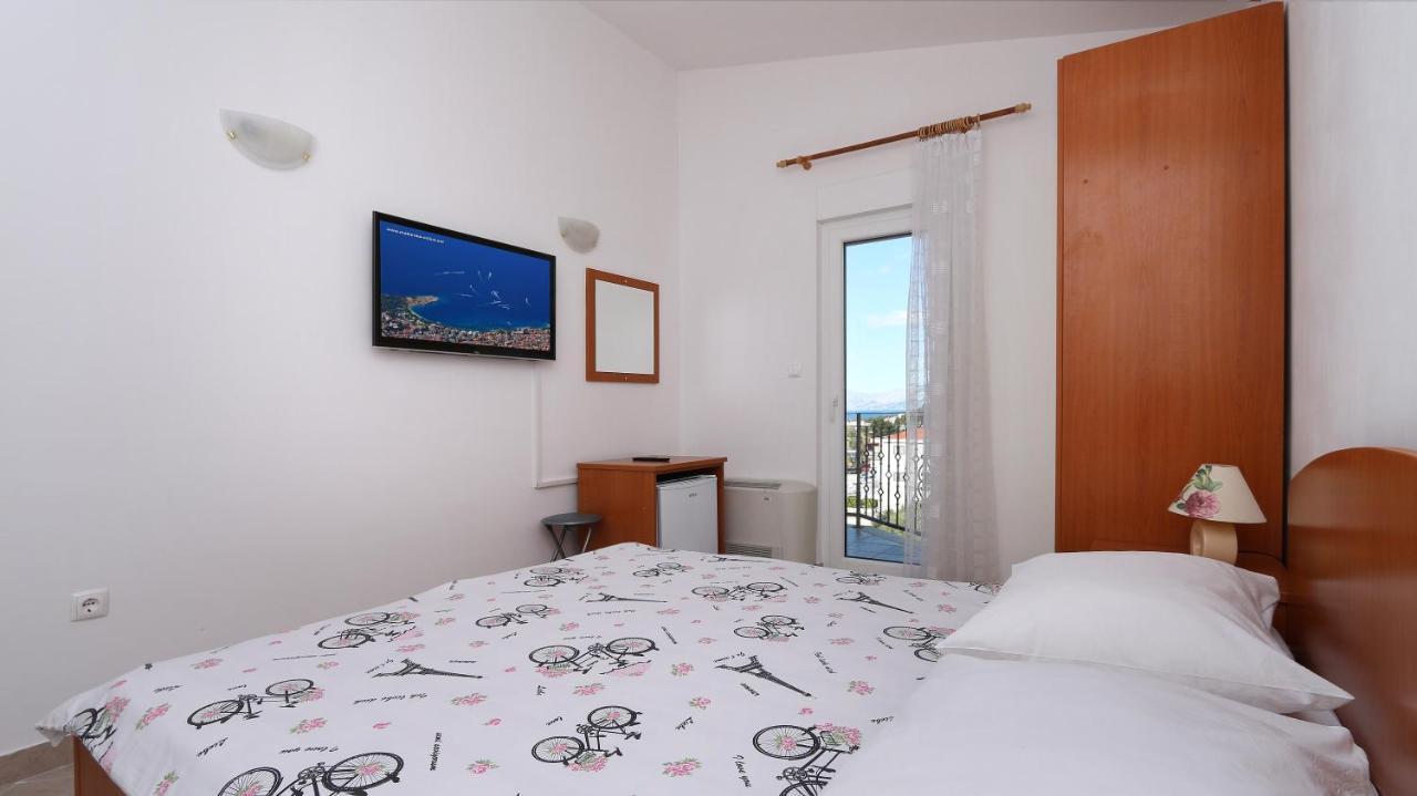 Pansion Komfor Moca Makarska Exterior foto